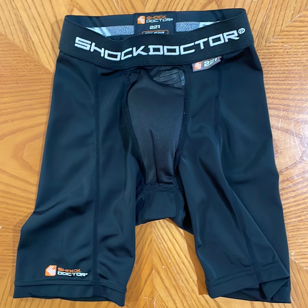 Boys size M Shock Doctor Core Compression shorts